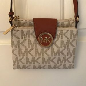 Michael Kors cross body